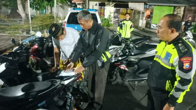 
 Polres Pamekasan mengamankan puluhan kendaraan bermotor roda dua yang diduga terlibat aksi balap liar di wilayah hukum Polres Pamekasan.