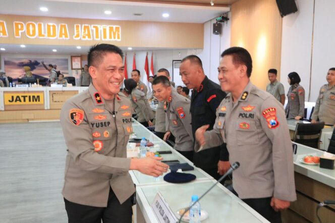 
 Wakapolda Jatim Brigjen Pol Akhmad Yusep Gunawan, menerima peserta didik Sespimti Polri, dalam rangka PKDN.